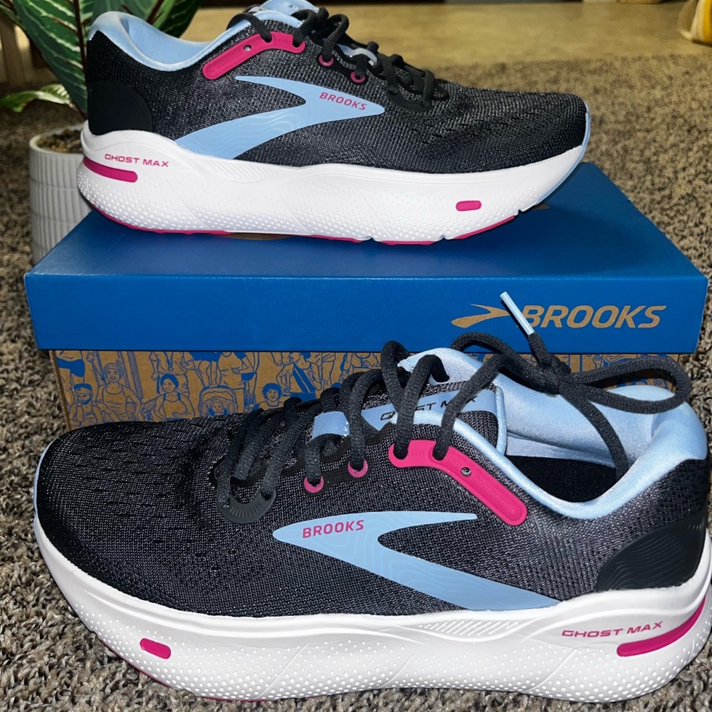 BROOKS GHOST MAX- EBONY/OPEN AIR/LILAC ROSE| WMNS 9.5